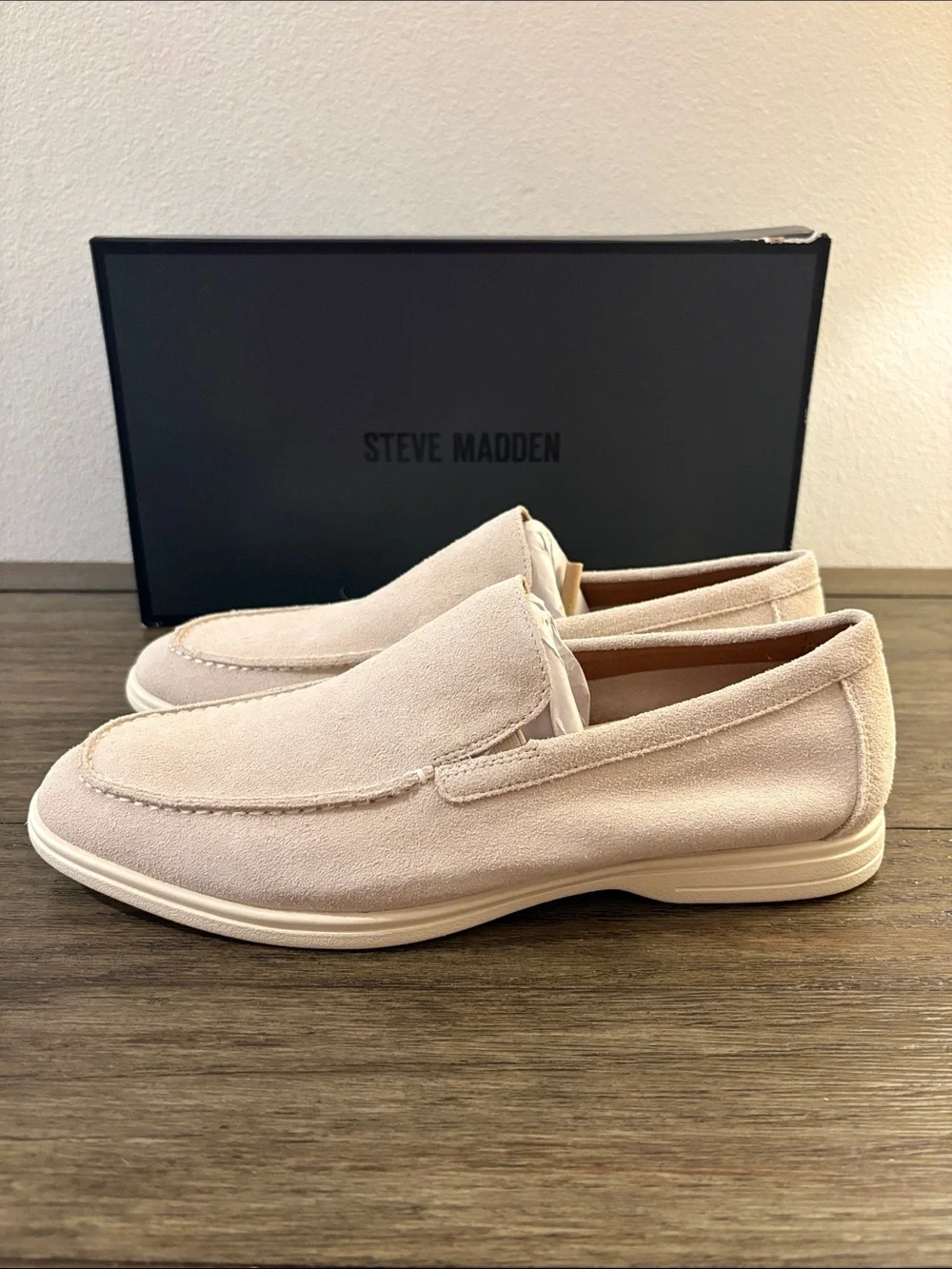 NIB [Steve Madden] Linux Slip-On Loafer Shoes Beige Suede Men’s Multiple Sizes
